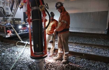 Rail-5 hydrovac in action